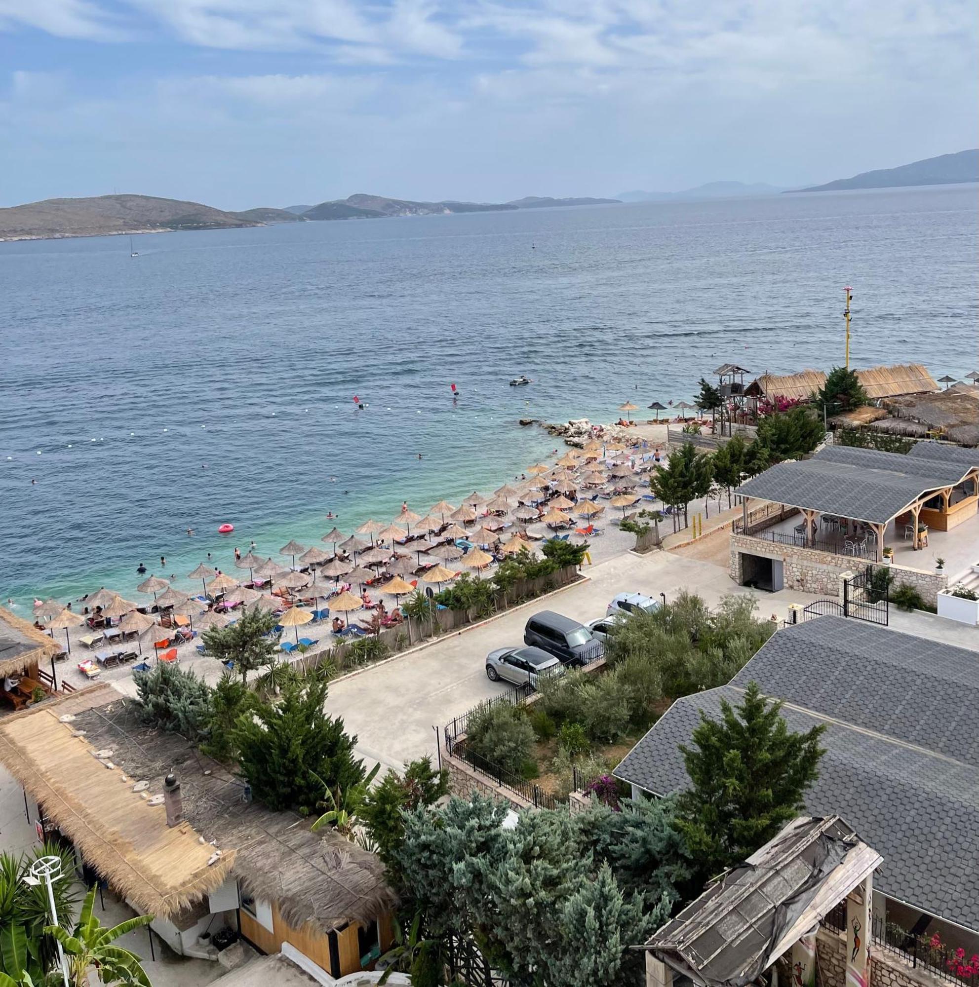 Port Side Sarande Apartment Екстериор снимка