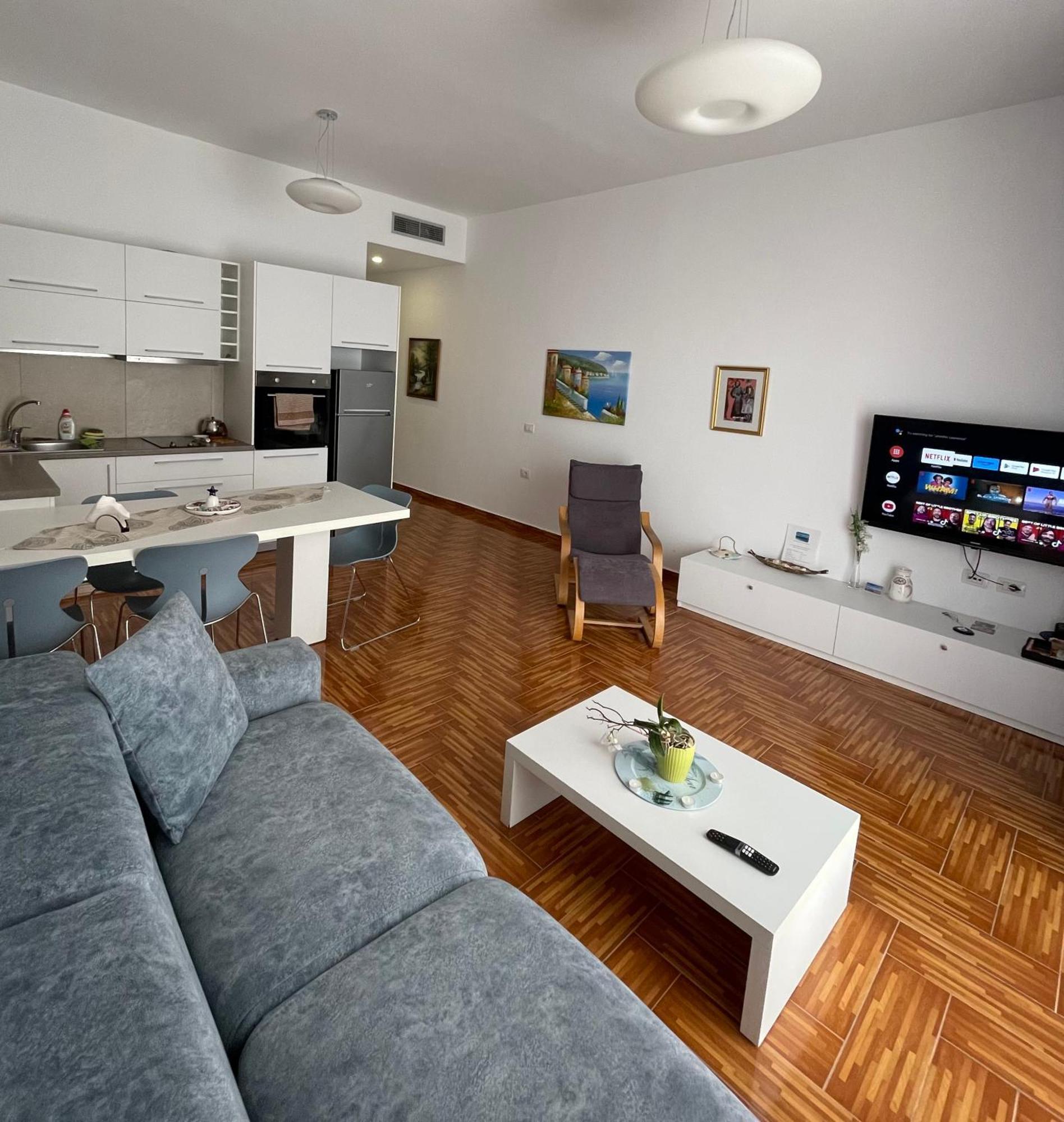 Port Side Sarande Apartment Екстериор снимка